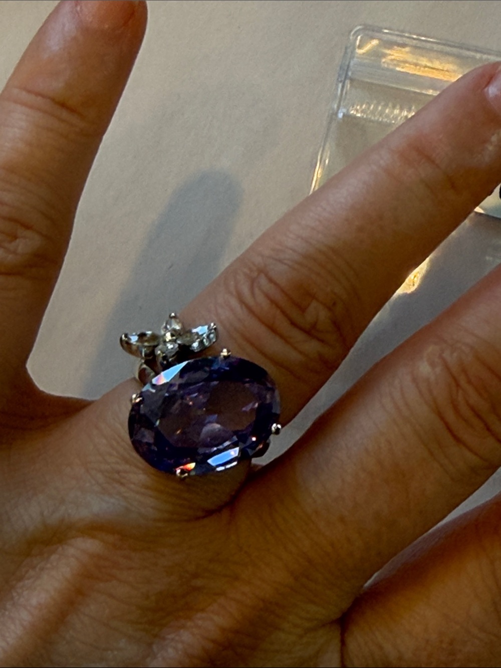 18KGE Silver toned Purple Oval Statement Ring - Unbranded size 6